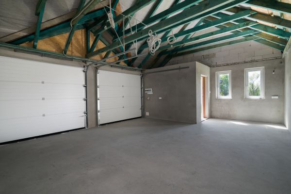 Garage Floor Concrete Repair in Foley